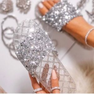 NWT! Clear Silver Sparkle Gel Embellished Sandals